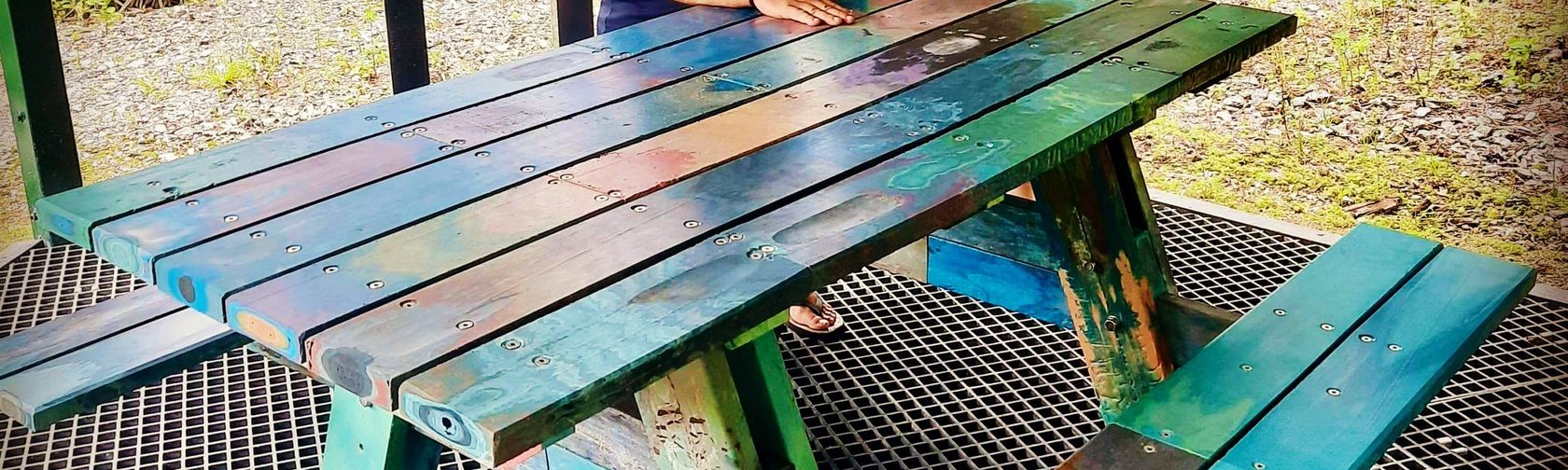 A picnic table made from 100% marine debris plastic has been purchased by Christmas Island National Park. Credit: Eco Crab Industries