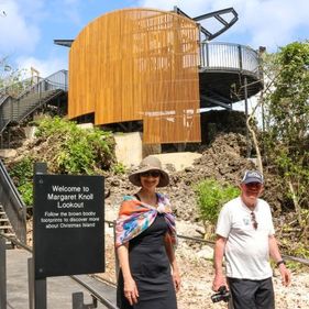 Margaret Knoll lookout walk