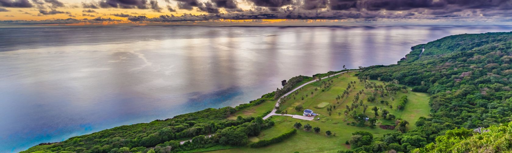 View over the golf course from the lookout. 